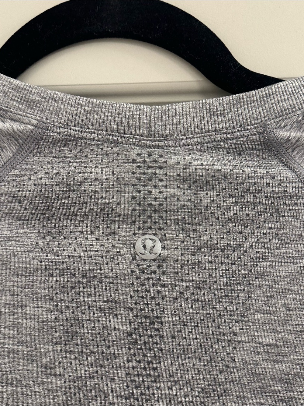Lululemon Swiftly Tech Short Sleeve - Picture 4 of 4